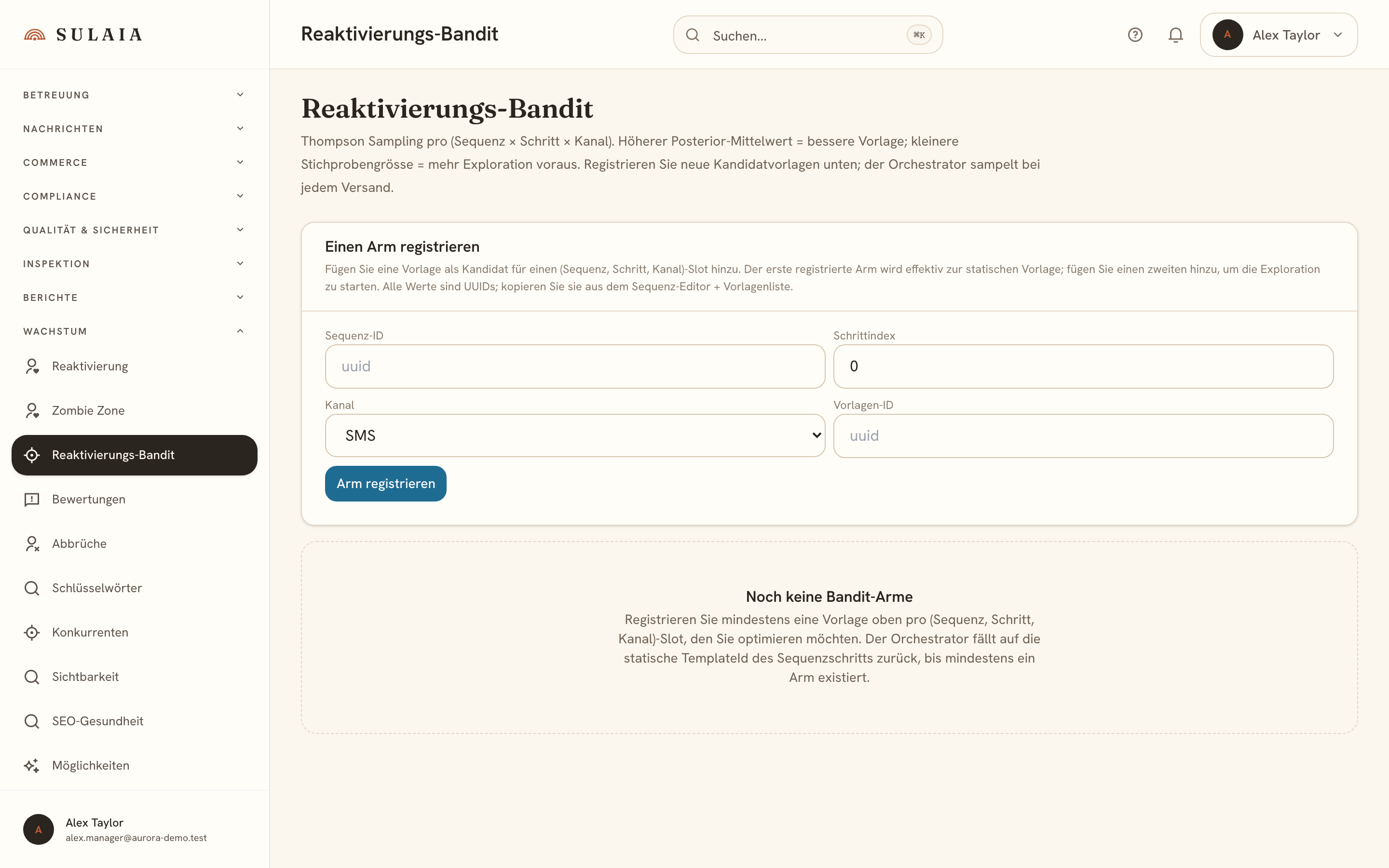 Der Reaktivierungs-Bandit-Bildschirm zeigt ein Posteriorverteilungs-Diagramm und eine Tabelle der Template-Varianten mit Konversionsraten.